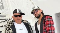 „O are în sânge!”. Florin Prunea, apariție de senzație cu blugi largi, ochelari de soare şi şapcă de rapper