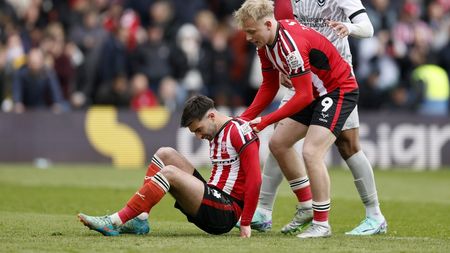 Transfer şocant la FCSB! Gigi Becali vrea să-l înlocuiască pe Darius Olaru cu un român cu cetățenie irlandeză, pe care Dinamo Bucureşti l-a refuzat pentru că cere un salariu prea mare