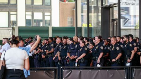 Nunta care a blocat New York-ul: „Ce naiba e asta?”. Peste 200 de polițiști păzesc evenimentul