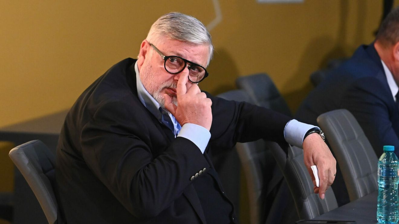 Conducătorul echipei din cupele europene e împotriva micşorării numărului de echipe din Superliga: „România e mare, nu suntem Insulele Feroe”. EXCLUSIV