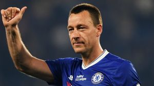 Pandemia nu e pentru toți o problemă! John Terry s-a apucat de construcția unei piscine și a unui teren de tenis lângă vila de lux pe care o are!