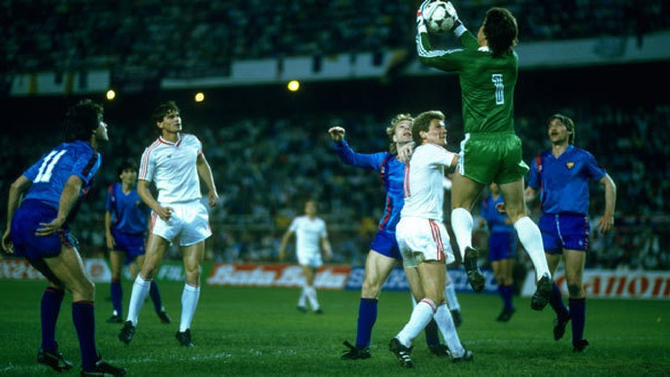 Echipa de aur a Stelei, "ruptă" de probleme din prezent!** Belodedici, "fault" dur la Duckadam: "Nu e profesionist" Ce a provocat scandalul