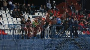 FOTO Steaua încă face "audiență"!** Roș-albaștrii au fost urmăriți de 150 de fani la antrenamentul de astăzi!