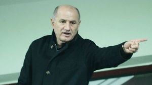 Copos: "Nu mă interesează vreun ban! Domnul Gruia Stoica e un om extraordinar, Rapidul rămâne pe mâini bune"