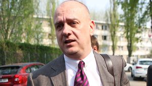 Făcut 'dobitoc' de Iancu, Dumitru Costin îi răspunde pe măsură:** "Îi înțeleg frustrările"