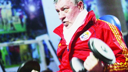 Sandu explică de ce l-a vrut pe Popescu la UEFA:** "E un om valoros! Nu-l pregătesc prentru șefia FRF!"