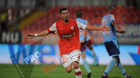 Și-a uitat rivalii pe drum, dar "Danciu-gol" n-are chef de glume:** "Nu râdem de steliști, mai e mult până departe" :)