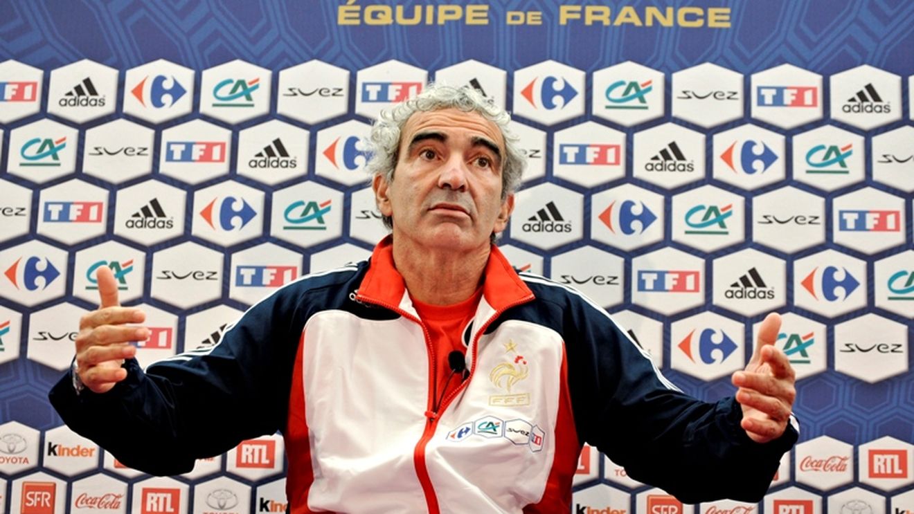 Tabere pro și contra Domenech în lotul "cocoșilor"