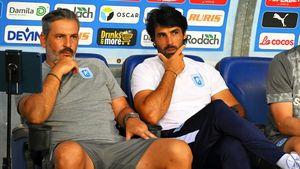 Șefii de la Universitatea Craiova au citit ProSport și au recurs la un gest neașteptat! Antrenorul Filipe Coelho, implicat: „S-a întâmplat în vestiar”. EXCLUSIV