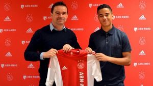 A fost Patrick, urmează Justin. Fiul lui Kluivert a semnat primul contract de fotbalist profesionist. VIDEO | Ce poate face la 17 ani
