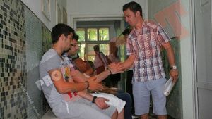 FOTO Iulian Apostol a "debutat" cu dreptul la Rapid:** "Pentru mine, e ca și cum nu aș fi jucat la Steaua"