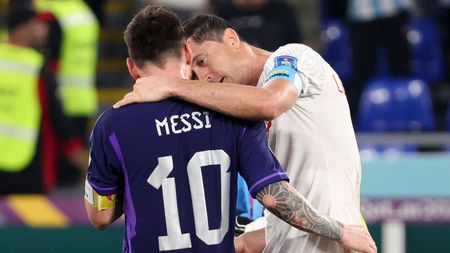 Robert Lewandowski vrea să joace alături de Lionel Messi pe Camp Nou: „Aparține Barcelonei! Știm că locul lui este aici”