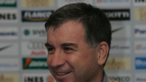 PARADOX! "Au plecat jucători, nu am adus întăriri, dar Steaua nu e mai slabă!"