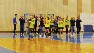 Corona Brașov a câștigat derby-ul cu Rapid și urcă pe primul loc în Liga Florilor. Serie incredibilă de victorii pentru echipa lui Bogdan Burcea