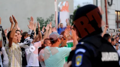 Proteste în Cluj: „Mercenarilor, plecați de aici”! Fanii lui „U” cer suportul Primăriei pentru a salva echipa
