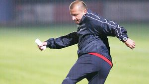 "Când a venit Munti, aveam moralul la pământ! El ni l-a ridicat, nu trebuie schimbat!"