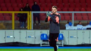 Verdictul medicilor: cât va mai lipsi Răzvan Sava, după ce s-a operat!