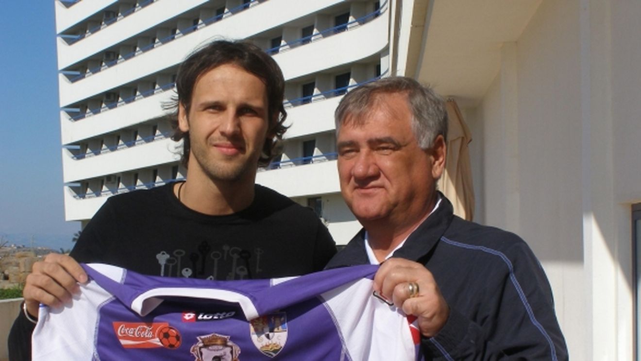 FOTO Jan Kozak a semnat cu Poli!** "Vreau în Champions League"