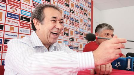 Dinamo e la un pas să pună mâna pe unul dintre cei mai tari străini care au trecut prin Liga I: "Negociez cu domnul Nicolae Badea!"