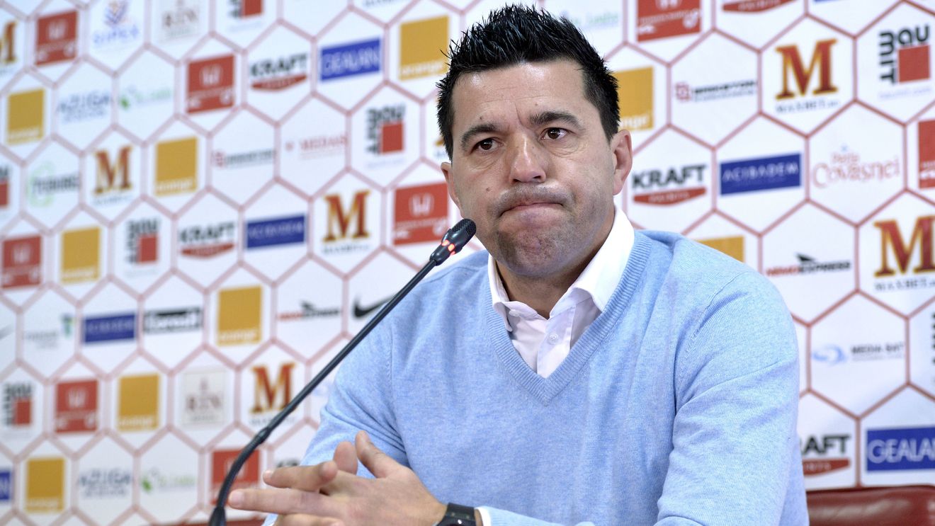 Albin, Katsikas și Anton au jucat pentru Dinamo în meciul amical cu Metaloglobus. "Câinii" au câștigat cu 2-1, dar Contra are motive de îngrijorare: Anton a ieșit după doar 25 de minute