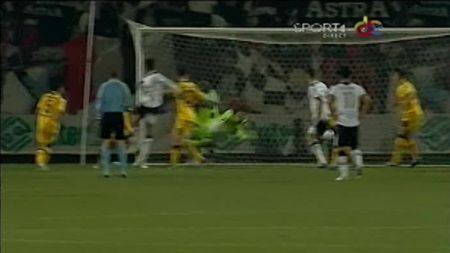 VIDEO Nu, nu este o fază din Anglia!** Fatai a închis meciul contra Brașovului cu cel mai frumos gol marcat cu capul în actualul sezon