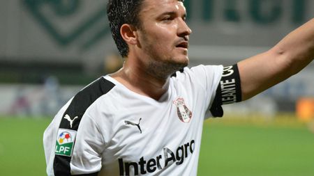 Budescu s-a răz-răzgândit: "Arabii mi-au pus niște clauze în contract cu care nu sunt de acord. Cu Steaua, totul rămâne deschis!" Condiția pe care i-a pus-o lui Gigi Becali