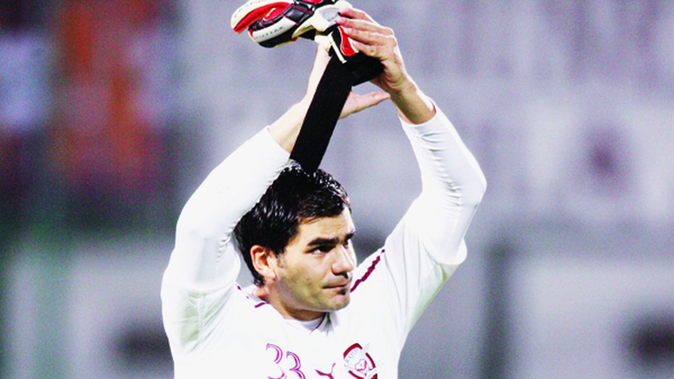 Două echipe se luptă pentru semnătura lui Bornescu!** Cu ce salariu e ademenit fostul portar al Rapidului