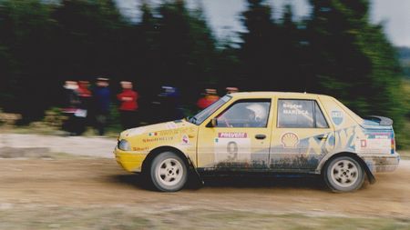 124 de km de probe speciale** într-un raliu cu parfum de istorie la Cluj