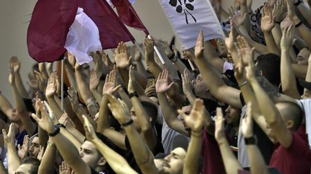 Rapid Bucureşti e aproape de o lovitură de senzație: un antrenor spaniol, cvadruplu câştigător de Liga Campionilor, e în negocieri avansate cu clubul din Giuleşti