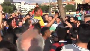 VIDEO Fanii BarÃ§ei, nebuni după Neymar! "Primirea" făcută dublurii brazilianului 