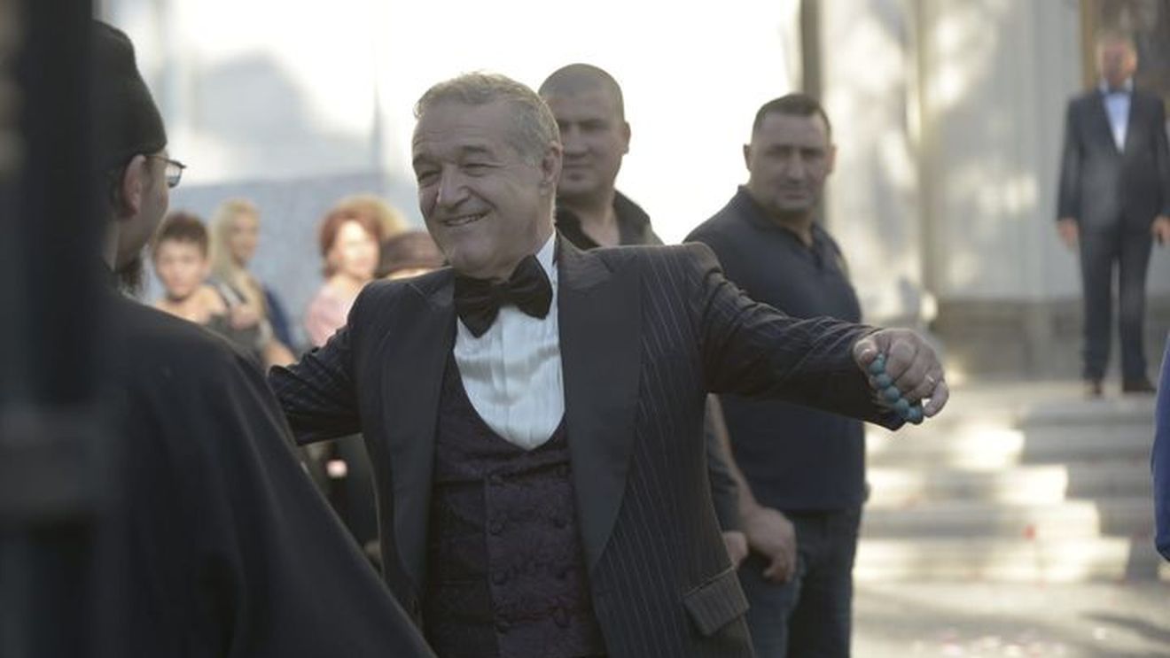 Gigi Becali „dă moda” în Superliga. L-a impresionat pe celebrul designer care a îmbrăcat nume celebre de la Hollywood. „El a adus trendul, e top! Jos pălăria în fața lui!”