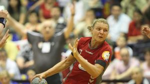 Simona Gogârlă:** „Poate le surprindem"