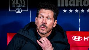 Diego Simeone i-a anunțat pe șefii lui Atletico Madrid ce decizie a luat în cazul transferului lui Horațiu Moldovan. Argentinianul a primit 9 oferte pentru român