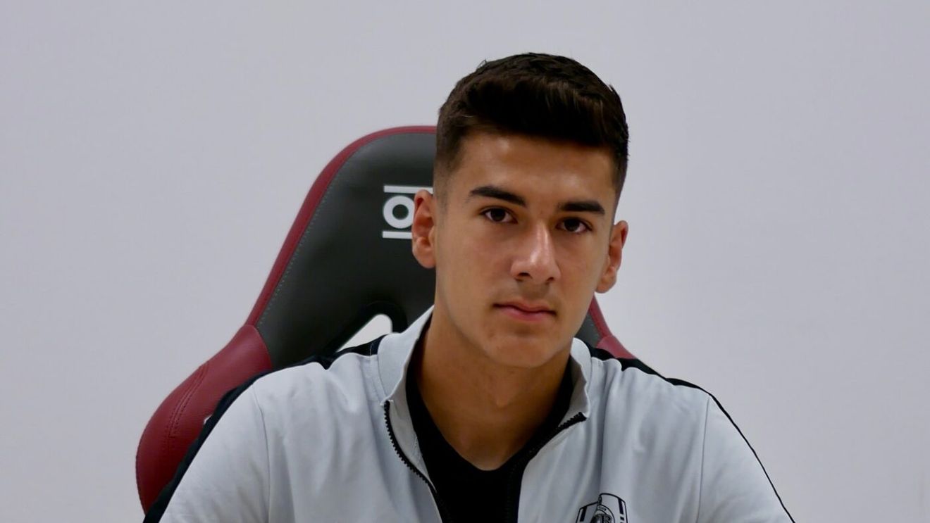 CFR Cluj a început lotul pentru viitorul sezon cu un puşti de 18 ani: „Vă anunțăm cu entuziasm că a semnat”