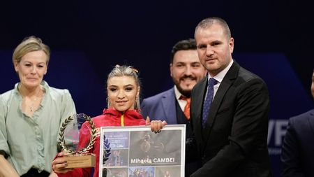 Ce medalii s-au adus până acum la Europenele de Haltere de la Sofia! Mihaela Cambei a fost premiată