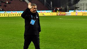 L-a refuzat pe Gigi Becali pentru Gică Hagi, dar antrenorul Farului e necruțător și nu i-a mai prelungit contractul!
