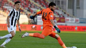 Dan Alexa continuă să-și întărească echipa din Liga 3! Ultima achiziție este un campion cu trupa lui Gică Hagi, dar are și jucători aduși de la FCSB, Dinamo și FC Botoșani