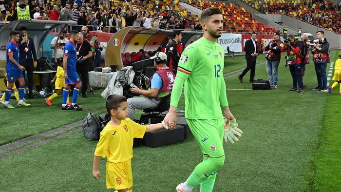 Ratează Horațiu Moldovan EURO 2024 după transferul la Betis Sevilla? Avertisment pentru portarul de la Rapid: „Va fi greu!”. VIDEO