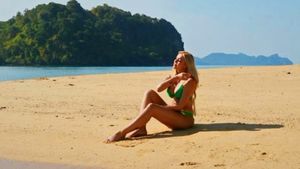 WOW! Raluca Zenga, apariție exotică într-un costum de baie cu o vedere generoasă, chiar în ziua de Paşte