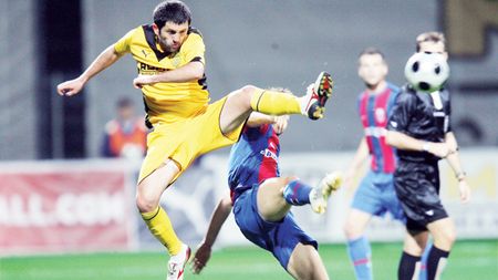 Înainte de jocul decisiv cu FC Brașov, "Cap de zmeu" și-a amintit cum i-a "furat" lui Dinamo titlul cu "stegarii": **"Nu mi-a părut rău atunci!"