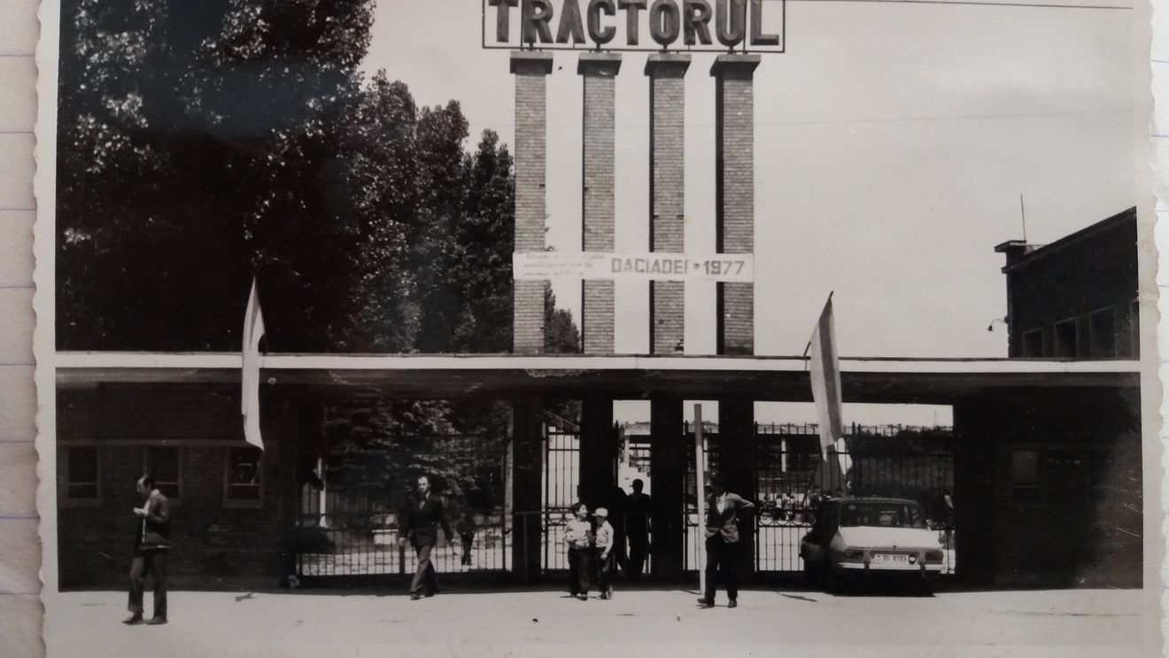 ANCHETĂ‚ | Marius Negrea, marele campion la patinaj, a plâns la dărâmarea tribunei Tractorul. "Toate orașele mari au câte ceva, aeroport, stadioane moderne, săli polivalente. Brașovul a ajuns un oraș de cârciumi și hoteluri" | Episodul 6