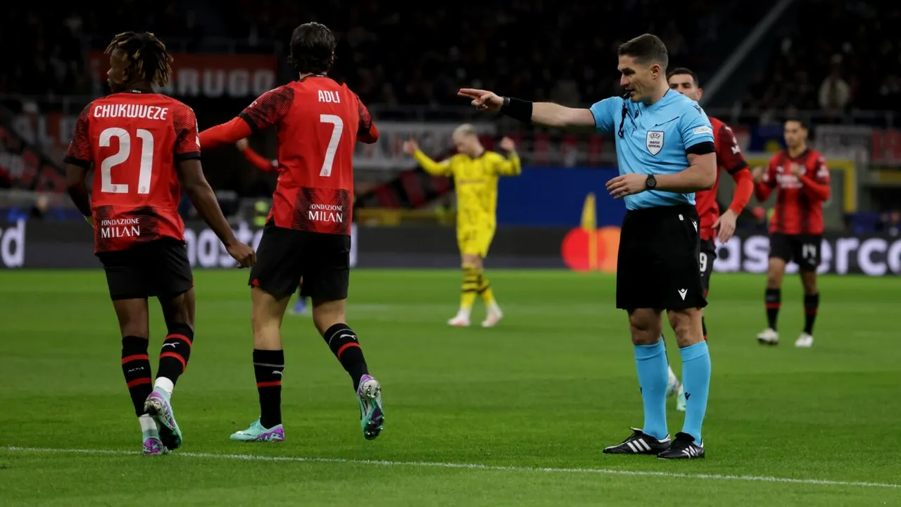 Ce a făcut Istvan Kovacs în derby-ul serii AC Milan - Borussia Dortmund, după ce a dat două penalty-uri în primele 10 minute ale meciului! Reacțiile au apărut instant