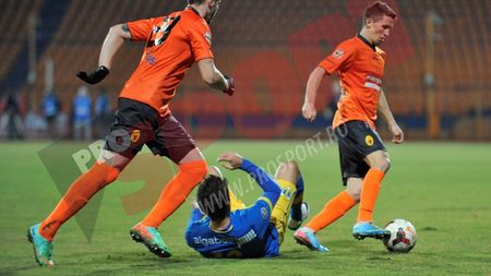 Titlul, o pălărie prea mare pentru ploieșteni. "Lupii" n-au mișcat în fața "urșilor". Ceahlăul - Petrolul 0-0
