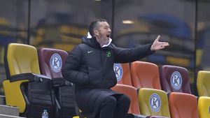 Meme Stoica, sfat după bătaia dintre Florin Tănase și preparatorul fizic de la FC Argeș: „Am eu un psihiatru bun pentru el”