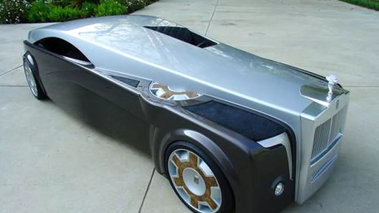 FOTO Rolls Royce șochează cu un concept-car revoluționar!** Gigi Becali nu ar putea s-o conducă! :)