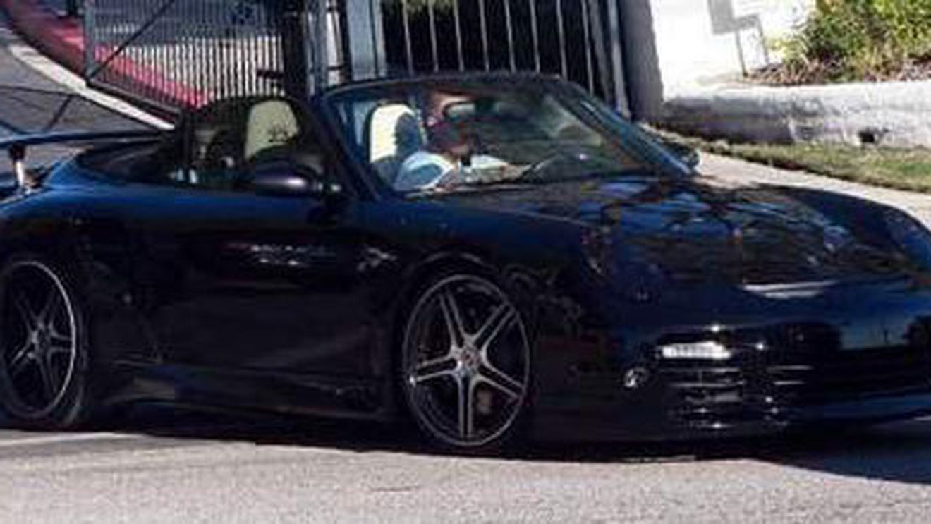 David Beckham își vinde Porsche-ul pe internet!** Vezi ce preț i-a stabilit!