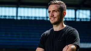 Chipciu dezvăluie tot! Momentul din spital alături de tatăl său, ziua în care a semnat cu trupa lui Gigi Becali și obiectivul cu Sparta. Plus realitatea crudă din România. "Acum, copiii nu mai joacă fotbal la fel de mult"