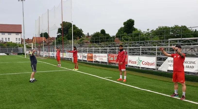 UTA a primit rezultatele la primul test împotriva noului coronavirus și a dat start pregătirii pentru play-off-ul de promovare. ”Antrenorul Laszlo Balint chiar a sunat adunarea cu câteva ore mai repede”