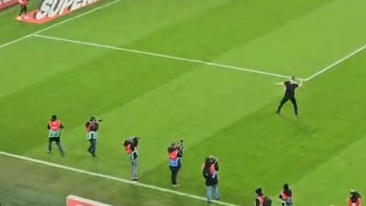 Moment inedit înainte de Dinamo – Metaloglobus! Marius Niculae a reconstituit scenografia de la derby-ul cu FCSB