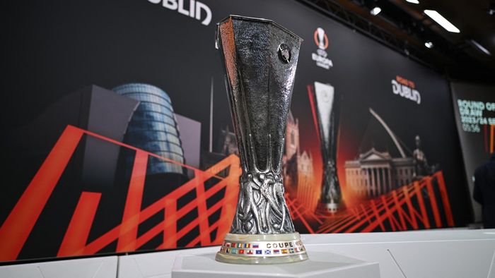 Liverpool și AC Milan și-au aflat adversarele din optimile Europa League! Răzvan Lucescu a aflat cu cine va juca în Conference League